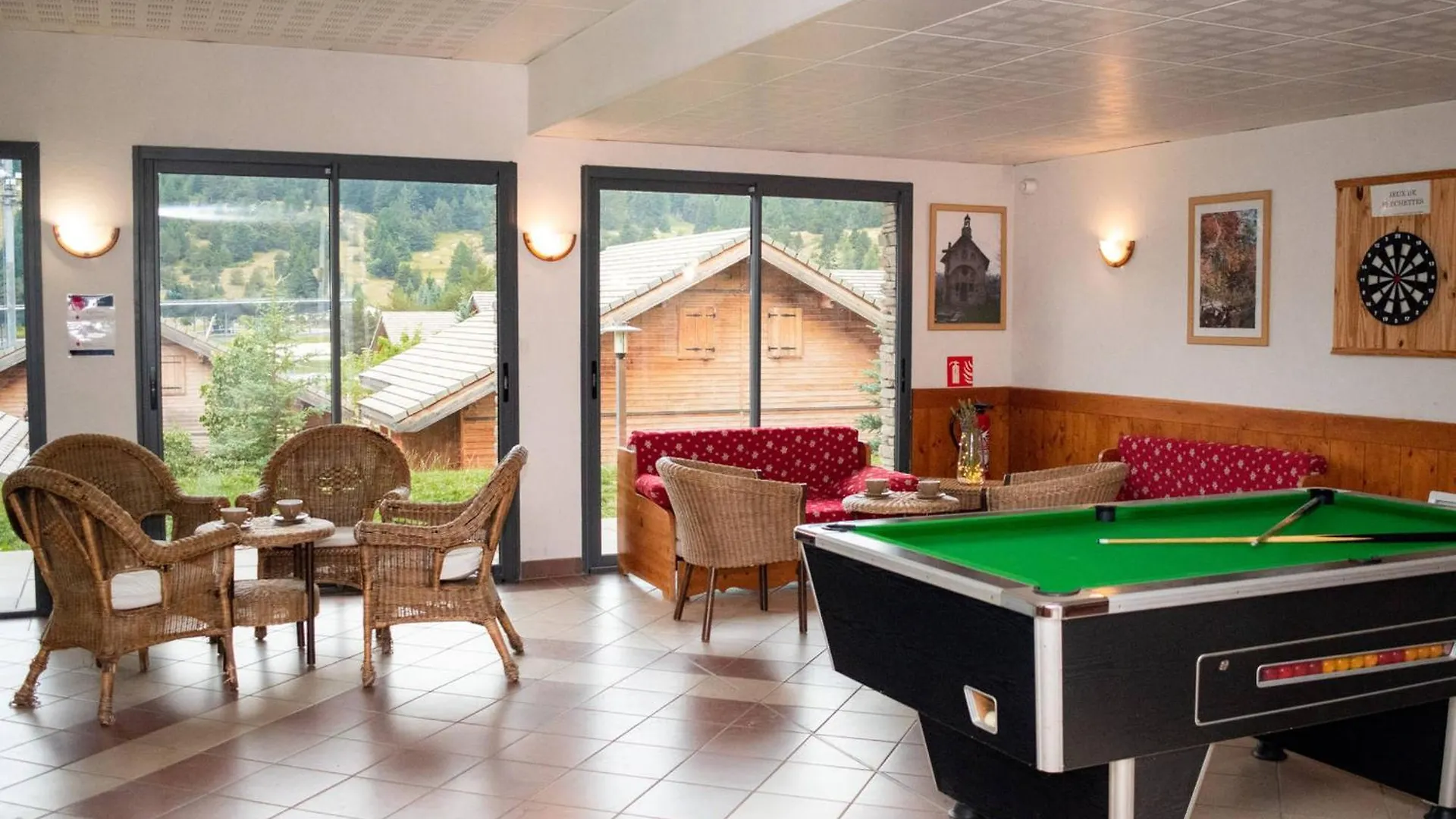Apartment Appartement Residence Le Hameau Du Puy A Superdevoluy - 6 Pers, 300M Des Pistes, Piscine Chauffee - Fr-1-504-473